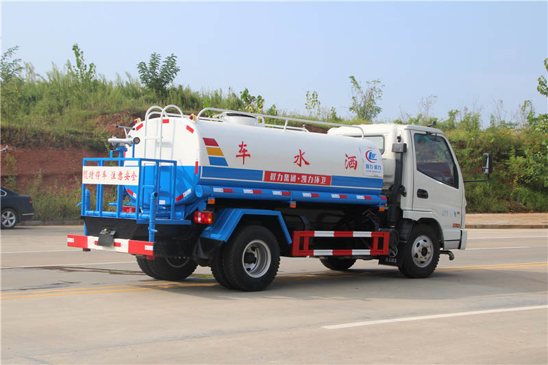 �����P�R 5����ˮ܇