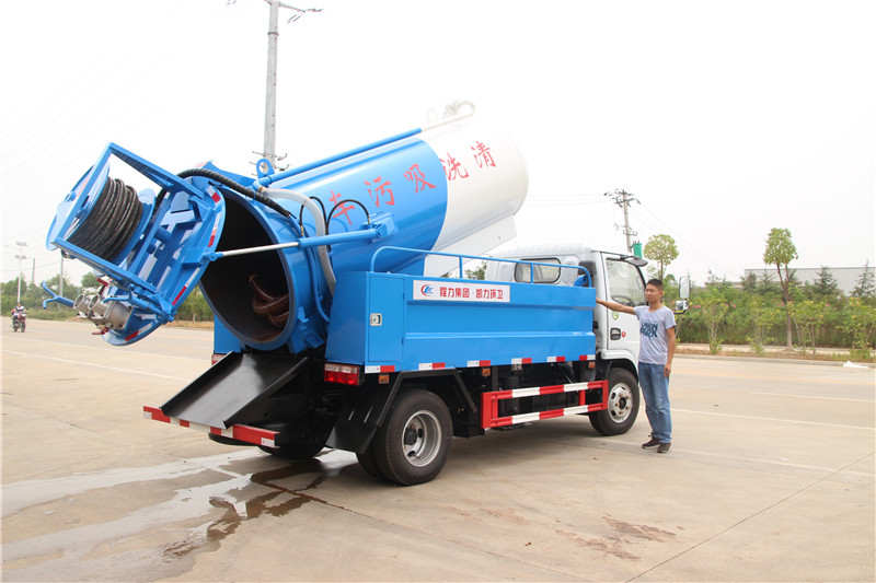 �|�L(f��ng)С�������{�� 2|3����ϴ����܇