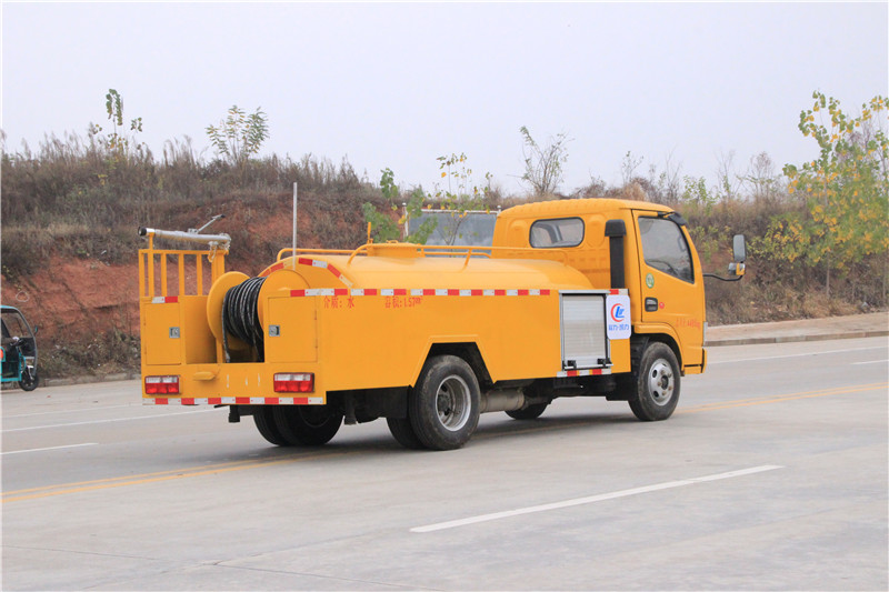 �|�L(f��ng)С�������{(l��n)�� 3���߉���ϴ܇(ch��)