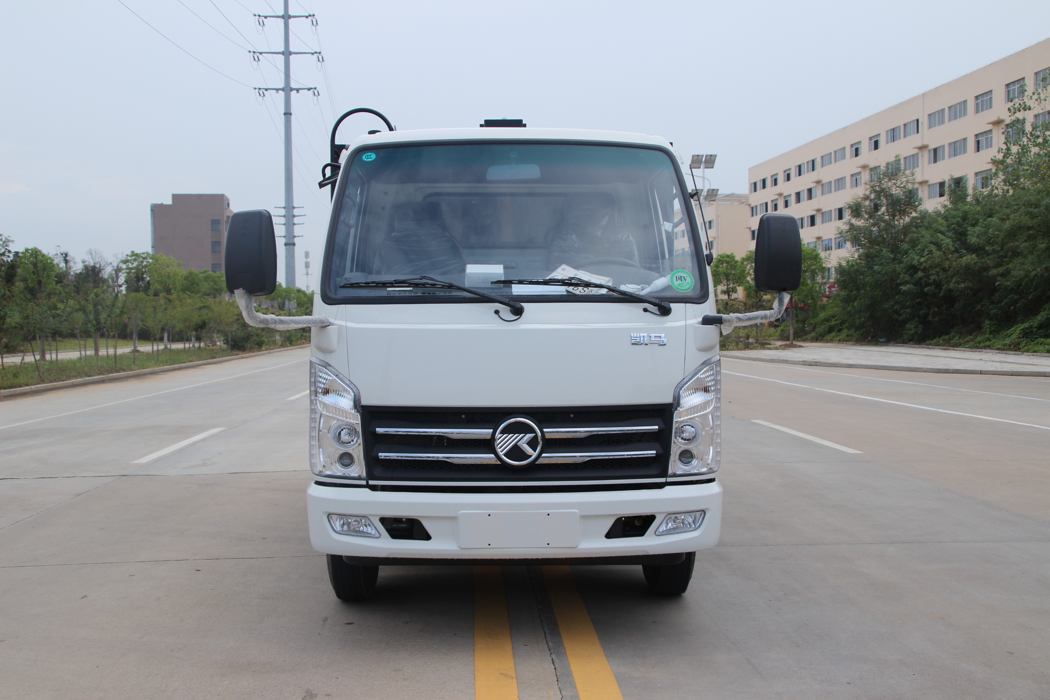 �P�R�{�� 4�����s����܇