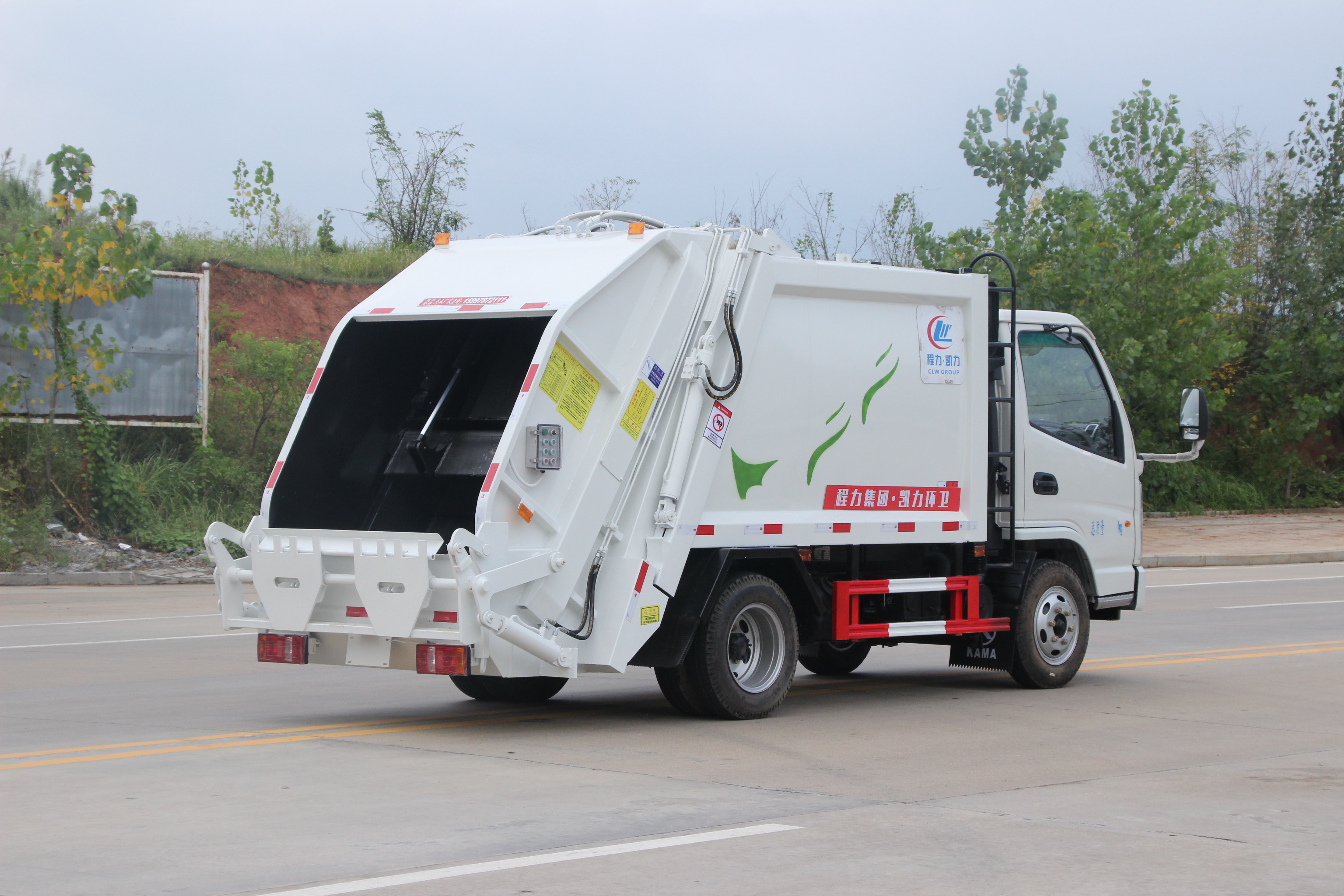 �P�R�{�� 4�����s����܇