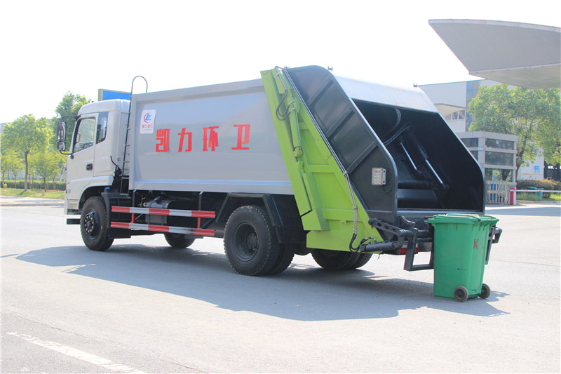 �|�L(f��ng)���� 12�����s����܇